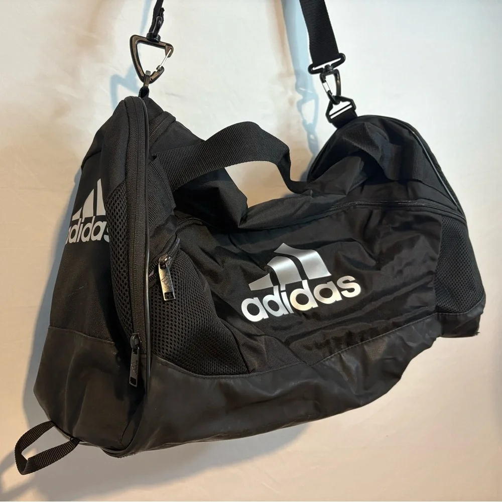 NWOT Atlanta United Travel Duffle Bag